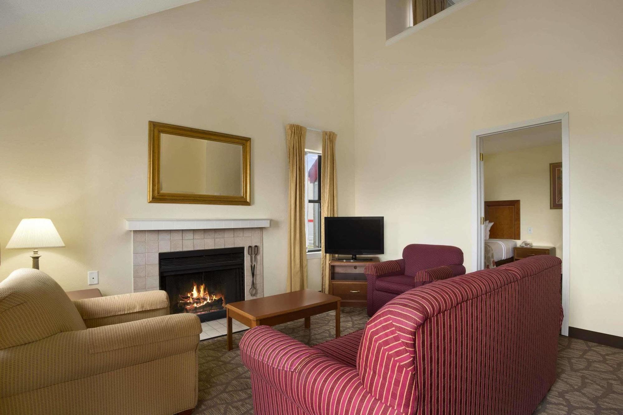 Affordable Suites Of America Grand Rapids Kentwood Dış mekan fotoğraf